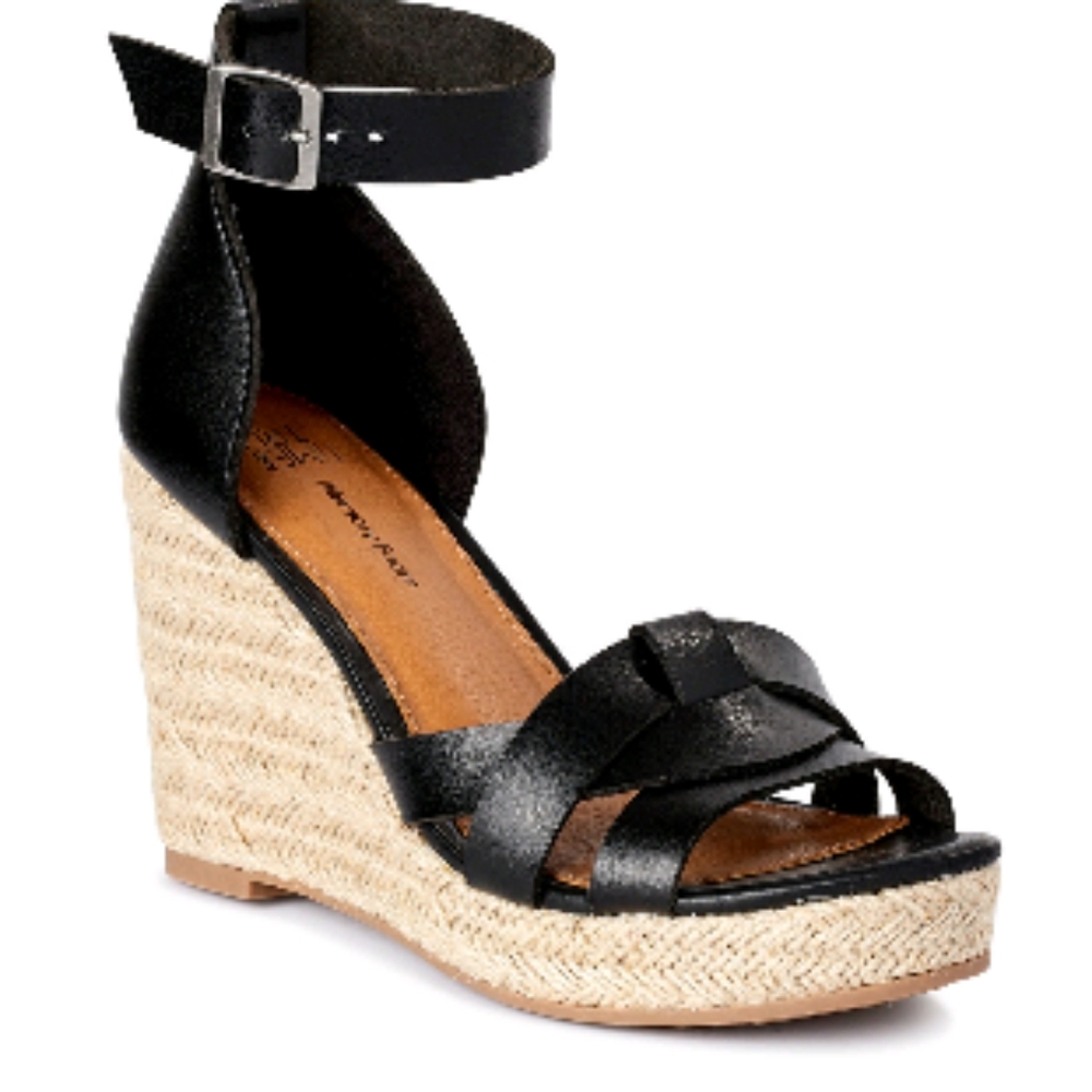 NWT Women's Wedge